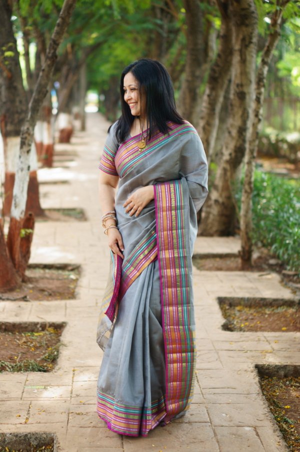 Gray Raw Silk Saree - Image 5