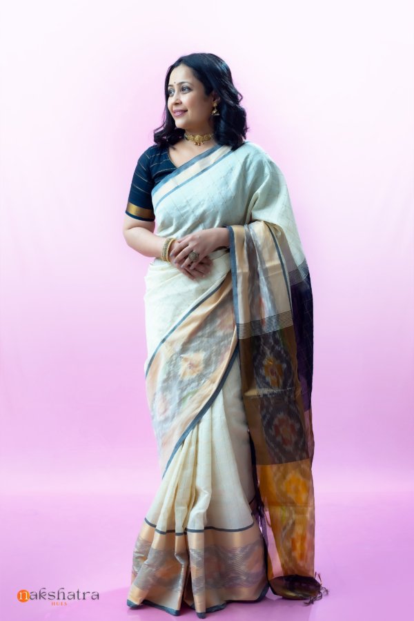 Pearl White Pure Cotton Silk Handloom Ikat Border Saree - Image 3