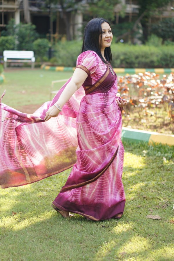 Hot Pink Soft Cotton Saree - Image 2