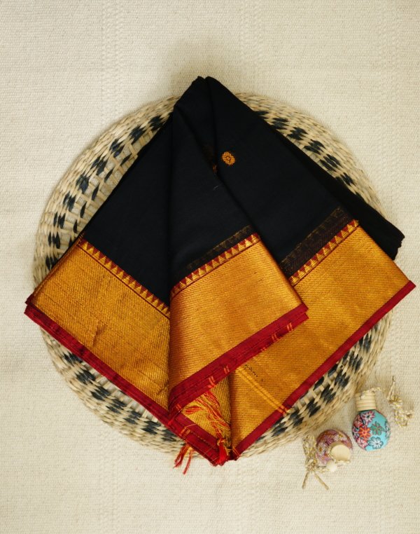 Black Narayanpet Golden Zari Border Saree - Image 2