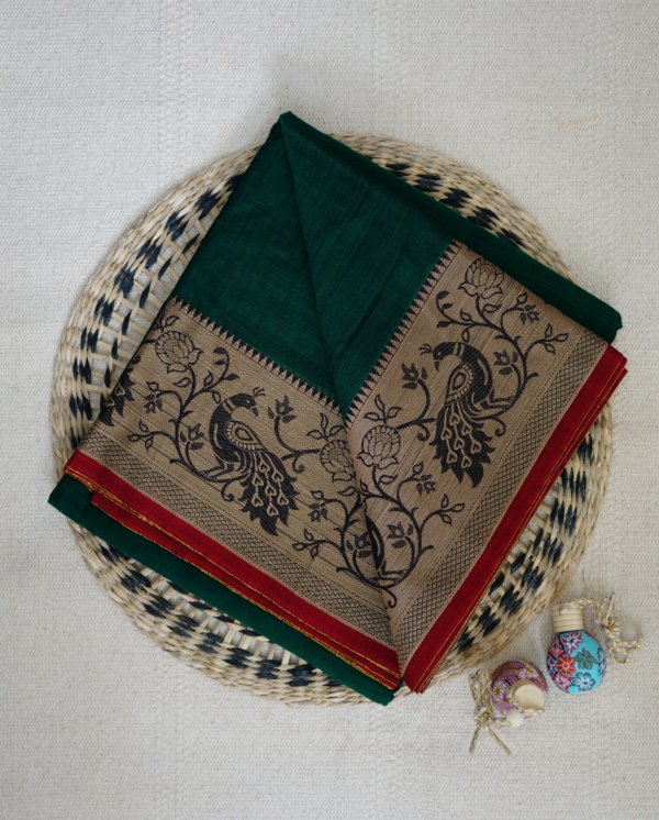 Green Narayanpet Peacock Border Saree - Image 2