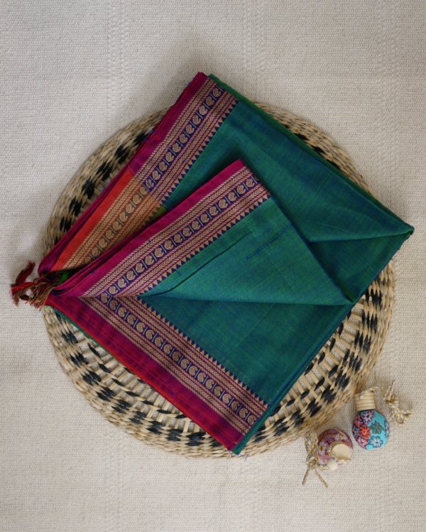 Green Narayanpet Small Border Saree - Image 2