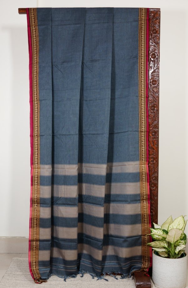 Grey Narayanpet Small Border Saree - Image 3