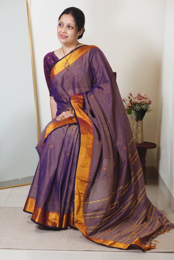 Purple Narayanpet Golden Zari Border Saree - Image 4