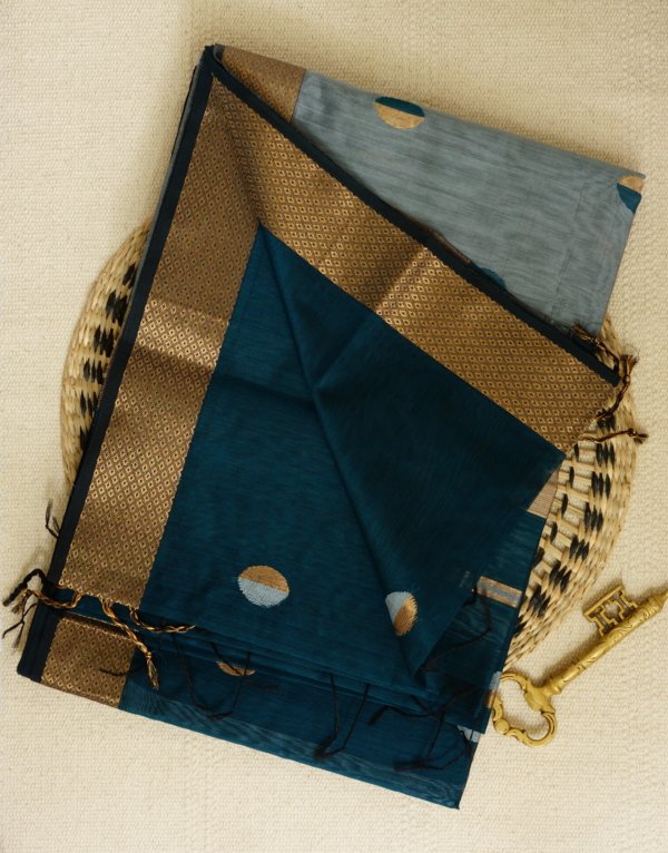 Teal and Grey Maheshwari with Coin Butti Saree - Image 4