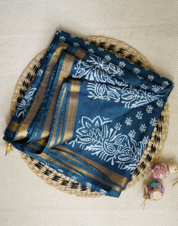 Indigo katan Slub Floral Pattern Saree - Image 2