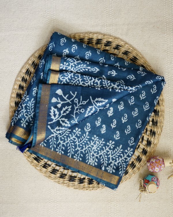 Indigo katan Slub Leaf Pattern Saree - Image 2