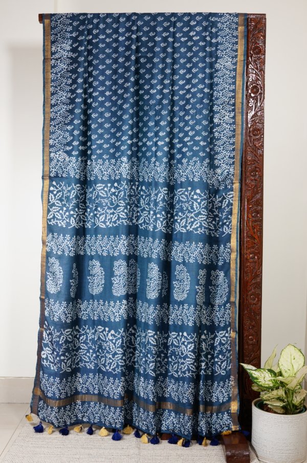 Indigo katan Slub Leaf Pattern Saree - Image 3