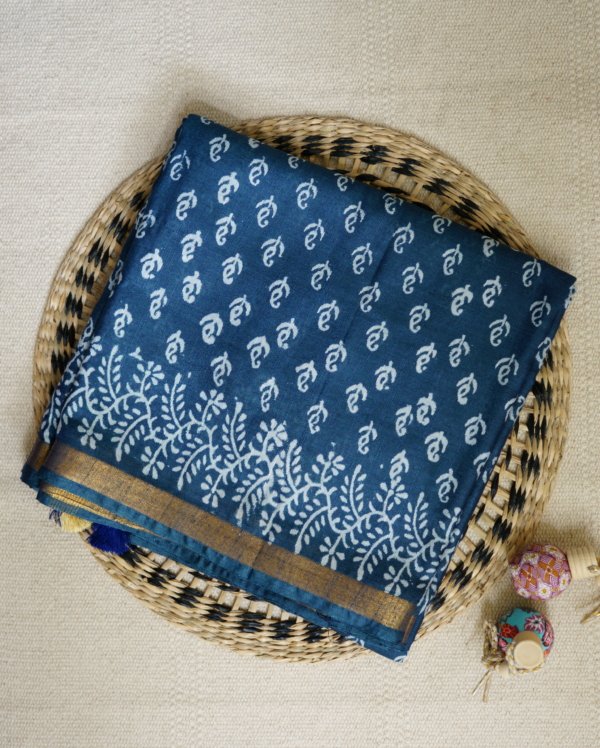 Indigo katan Slub Leaf Pattern Saree
