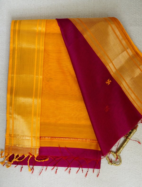 Maroon Maheshwari Paithani Border Saree - Image 4
