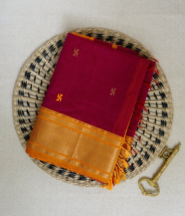 Maroon Maheshwari Paithani Border Saree - Image 2