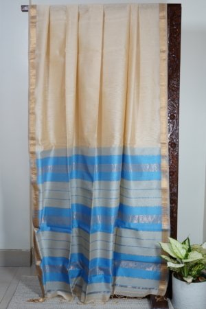 Pearl Maheshwari with Blue Gicha Pallu Saree
