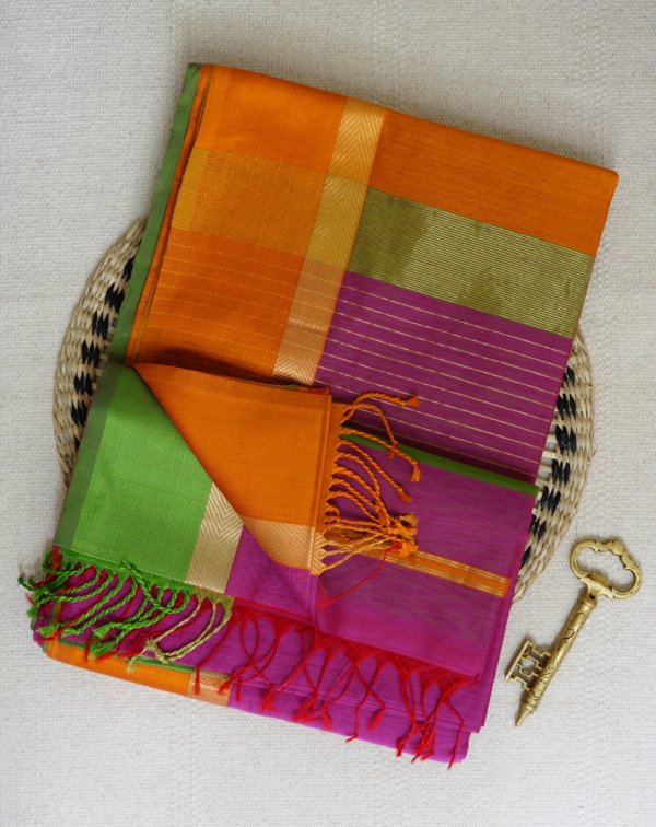 Rani Pink Maheshwari Ganga Jamuna Border Saree - Image 4